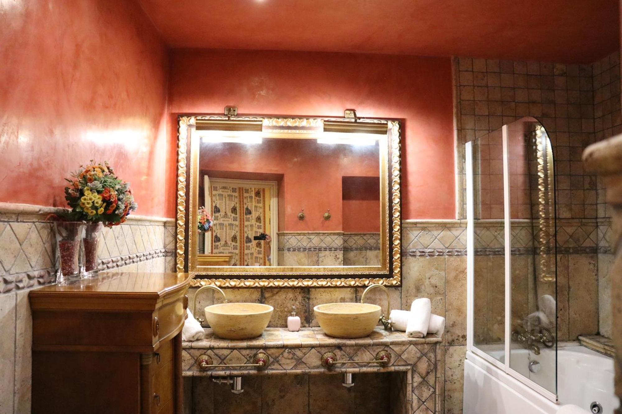 Plaza San Francisco luxury apt Sevilla Exterior foto